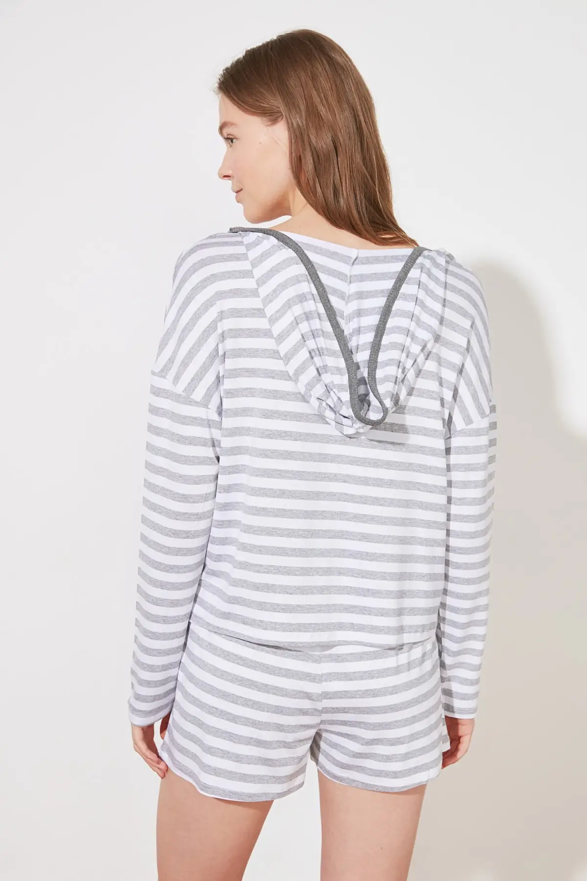 

Trendyol Hooded Striped Knitted Pajamas Set THMSS21PT0495