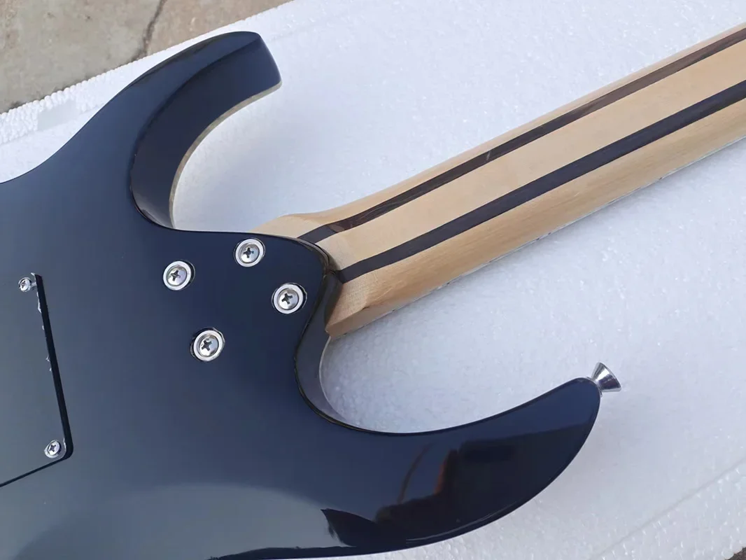 Универсальная черная электрическая гитара UV777 7 струн