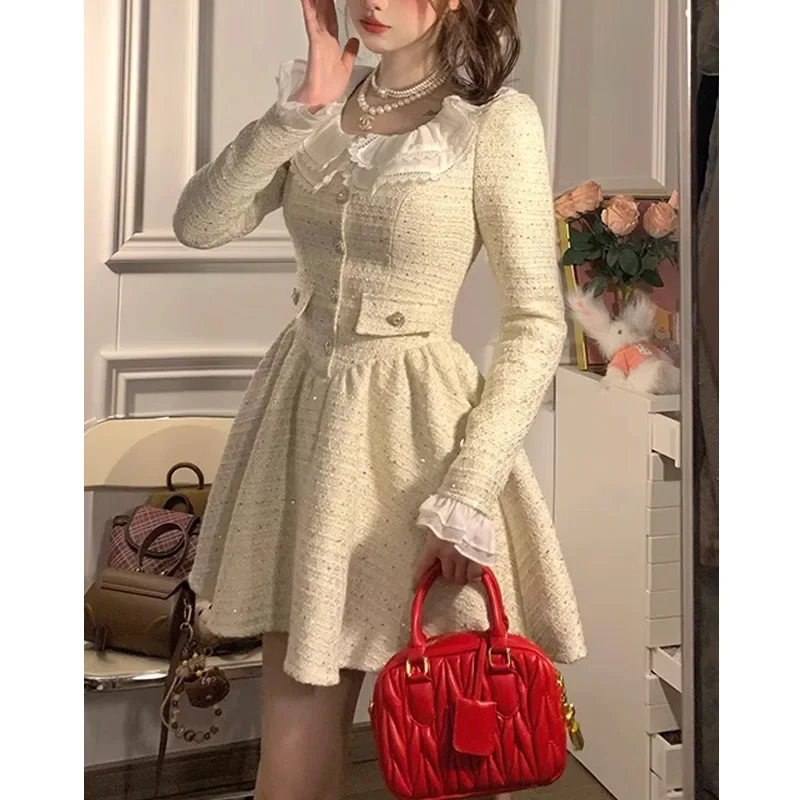 Французское милое кружевное маленькое женское платье с круглым вырезом