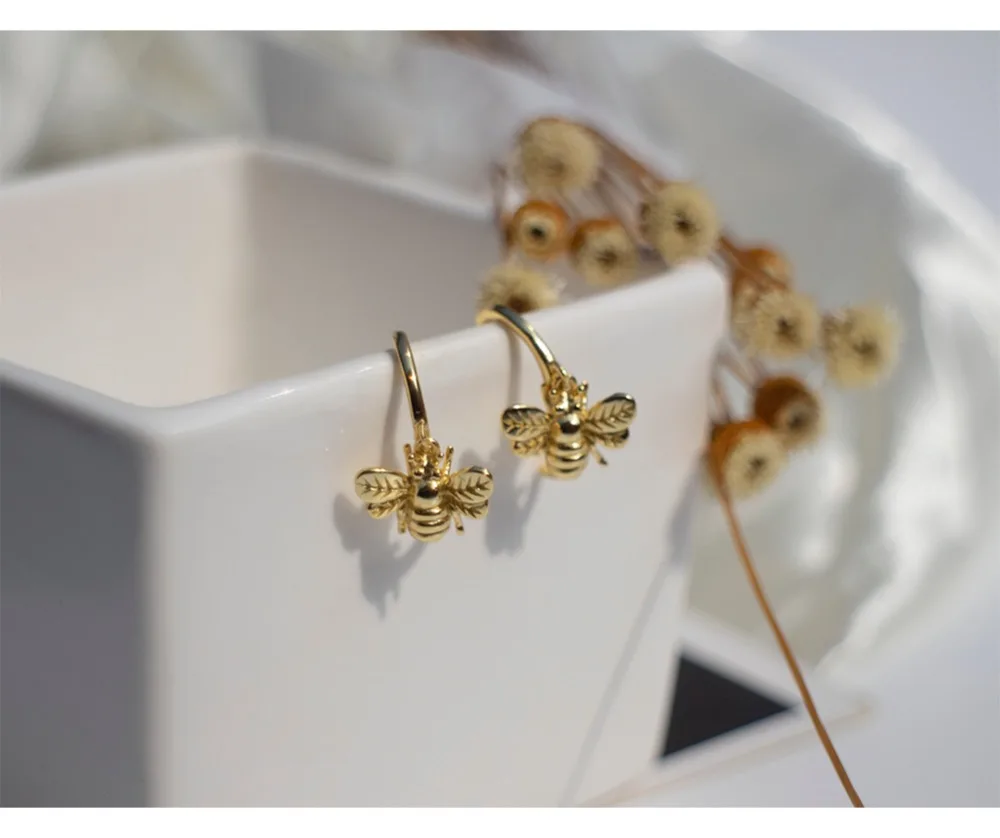 

New Products Hot Selling Fashion Trend Jewelry Creative Design Insect Jewelry Golden Bee Pendant Earring Jewelry