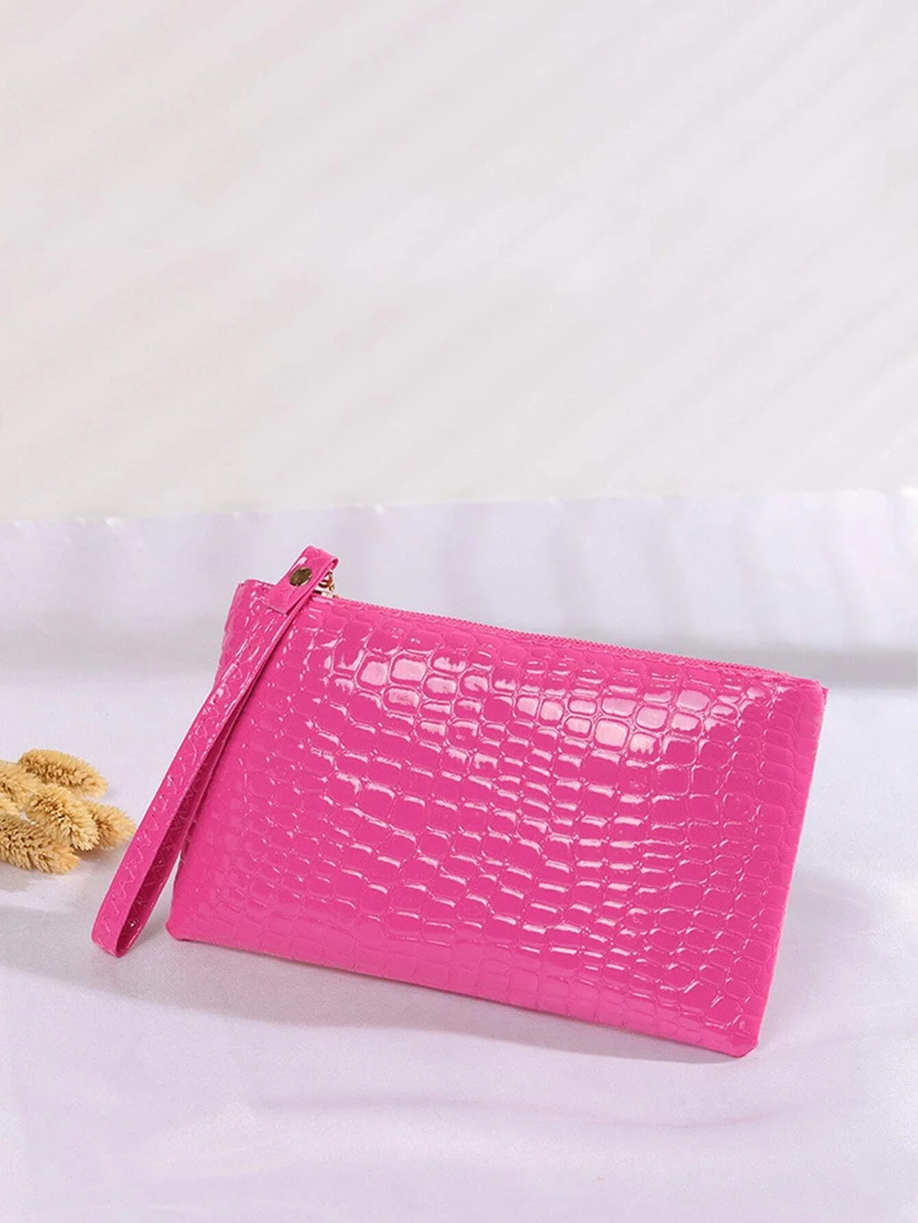 

Artificial Patent Leather Crocodile Embossed Long Wallet