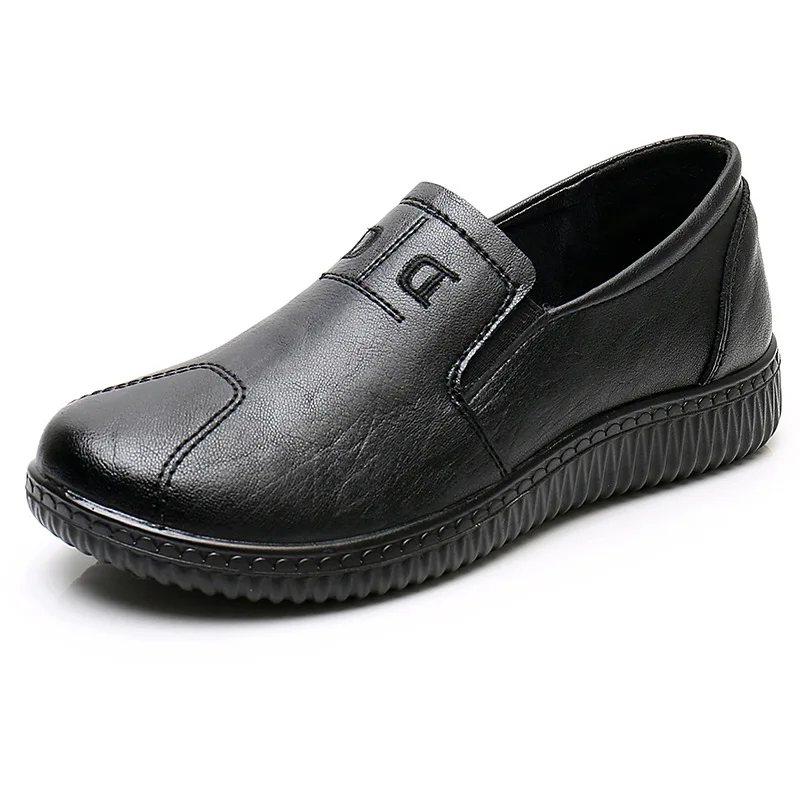 Flats shoes women 2023 Moccasins Soft Sole Loafers platform sneakers women Casual Leather Shoes Non slip Mom Zapatos Mujer