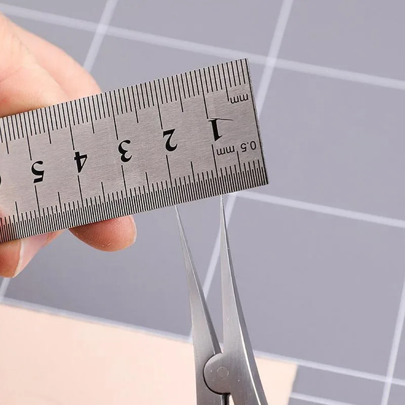 Манометр ручной работы для маркировки кожи растительного дубления