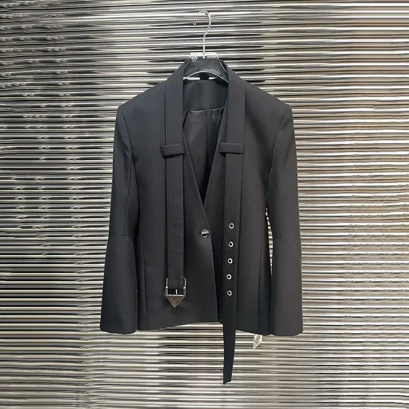 Новая яркая летняя куртка 2024 модная и элегантная официальная с поясом украшением