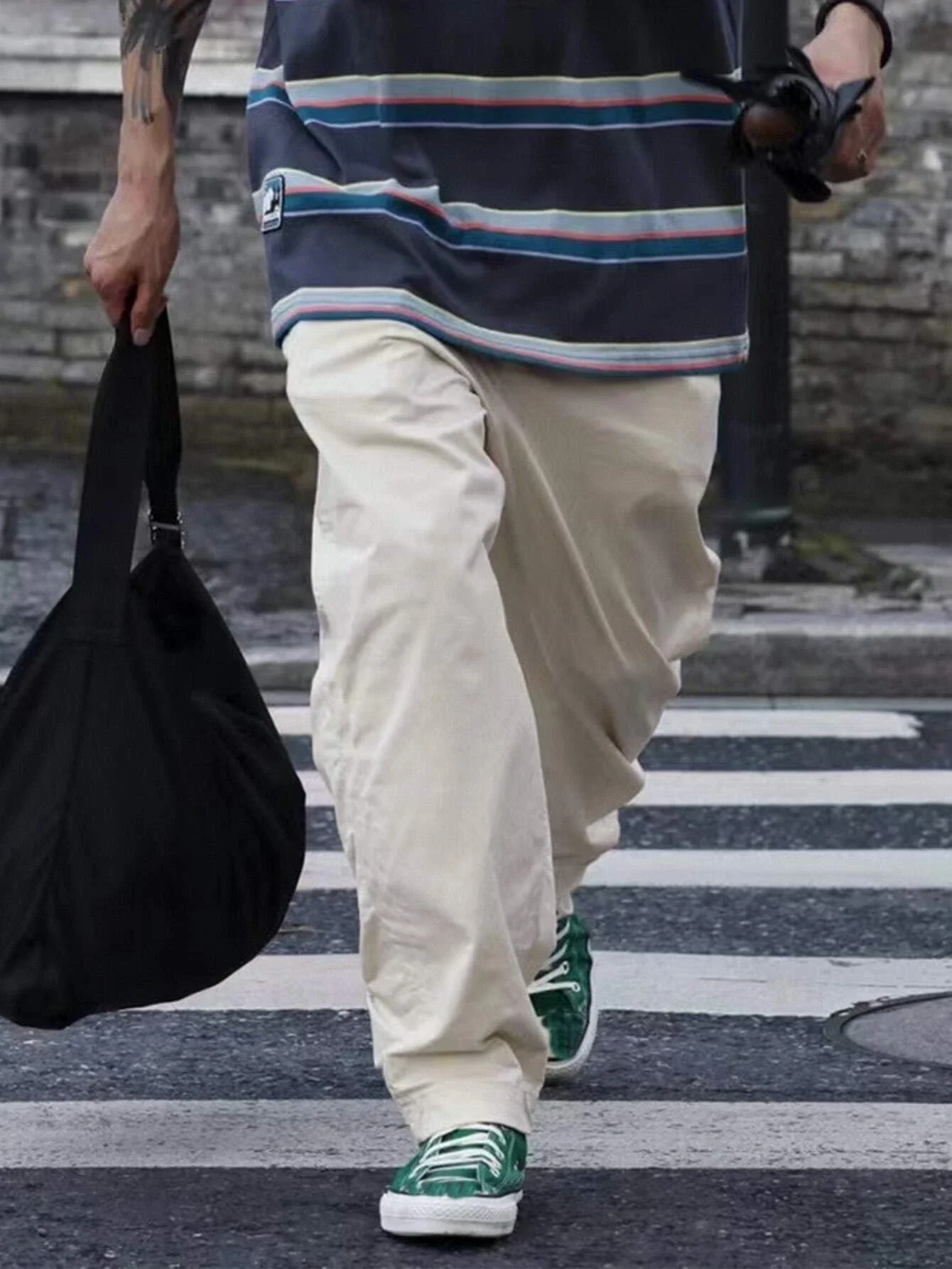 

Men Solid Drawstring Waist Pants