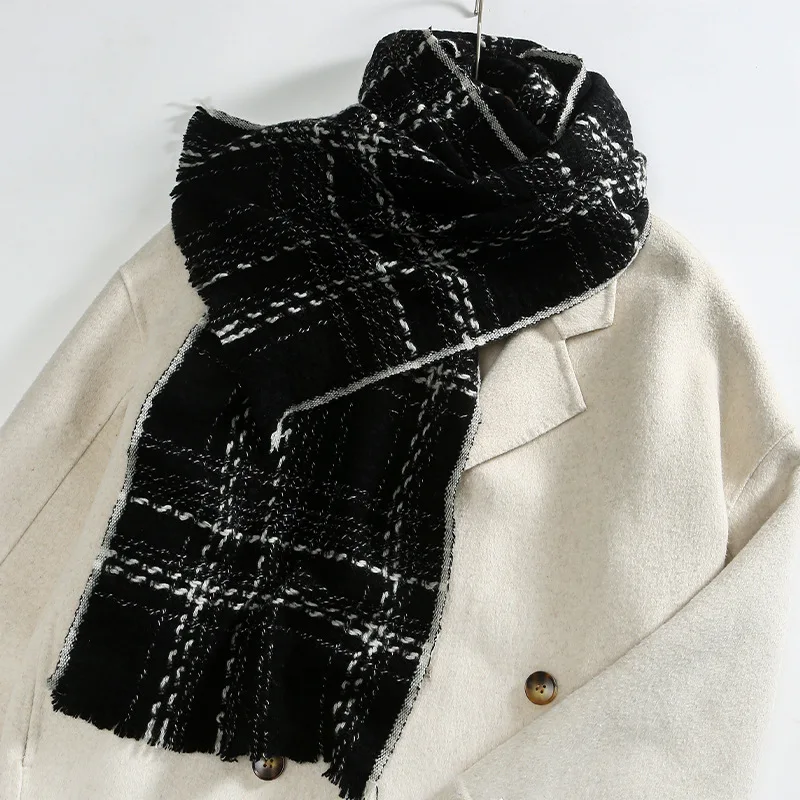 Рисунок 5 - Женский кашемировый шарф черно-белый