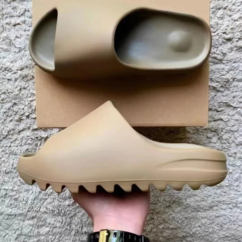 Шлепанцы Yeezy мужские летние на толстой подошве повседневные сандалии без