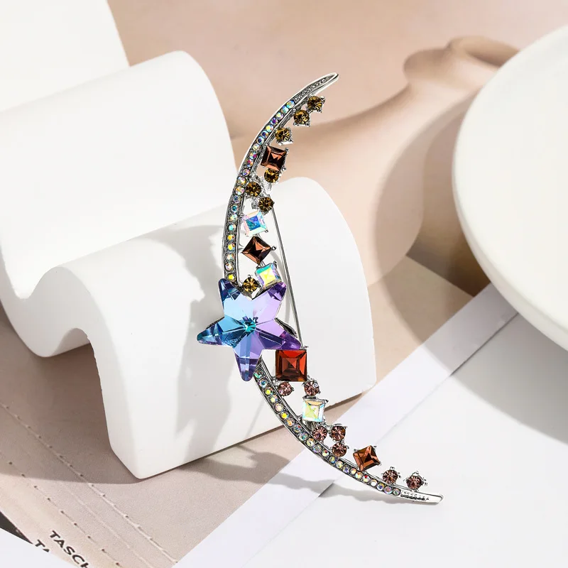 

New Colour Crystal Moon Brooch Delicate Pin Cardigan Corsage Clothing Accessories Brooches Buckle Pin Jewelry Girl Gift