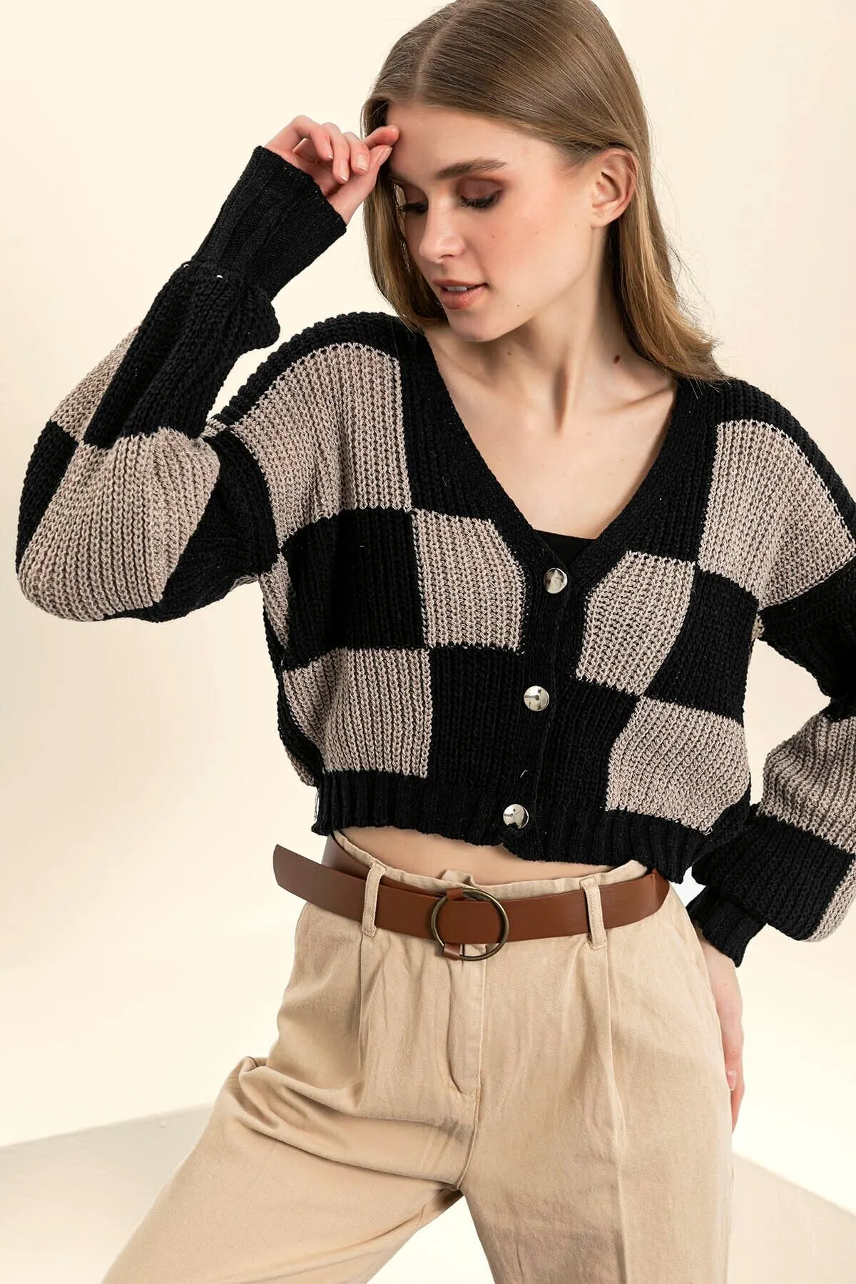 

Women's Cardigan Black Mink V-Neck Three Metal Buttons Oversize Sleeve Square Pattern Short Casual Fashion Sweaters Jumper Jumper