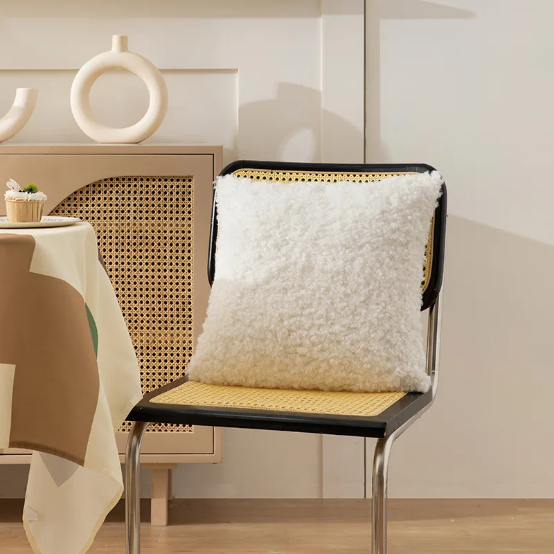 Однотонная наволочка IvoryCamel из овечьей кожи с узором в горошек и кружевом 45x45 см