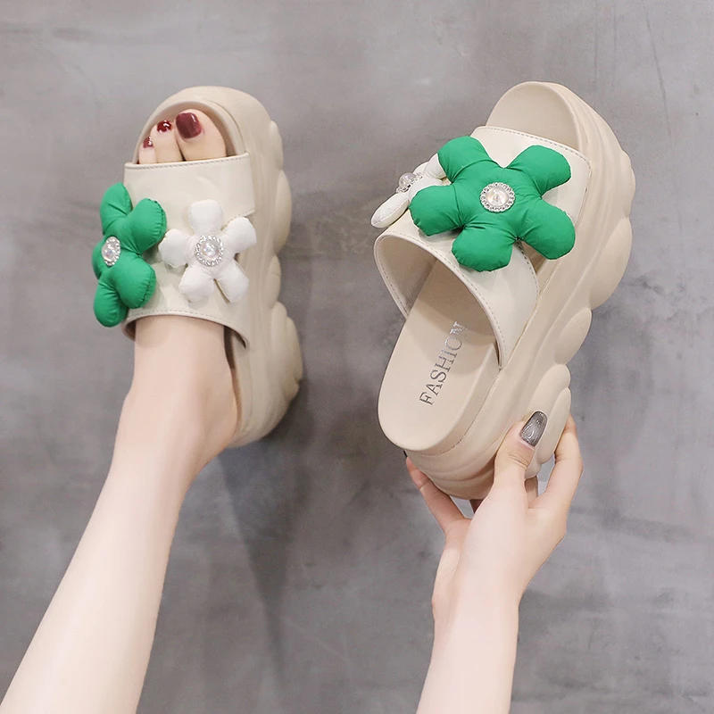 

Женские шлепанцы на танкетке, Мягкие Шлепанцы на платформе, с цветами, на высоком каблуке, роскошные домашние тапочки, 2022