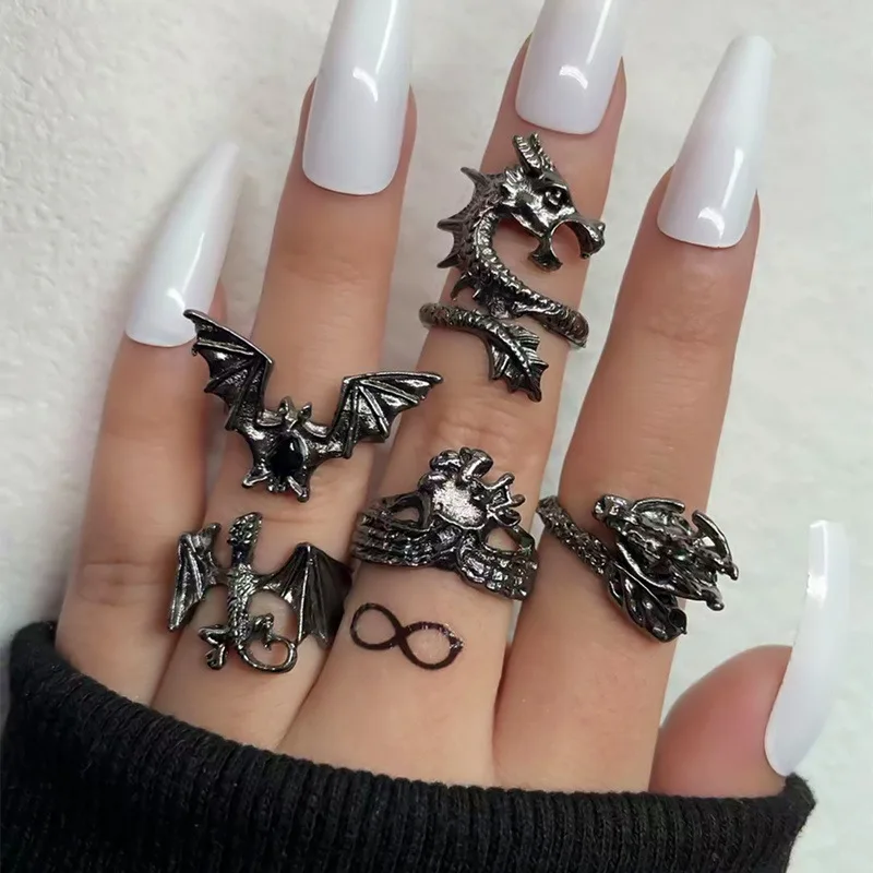 

Aporola Retro Metal Geometric Ring Set Men and Women Jewelry Ring Dripping Oil Bat Dragon Punk Knuckle 5 Pieces Ring