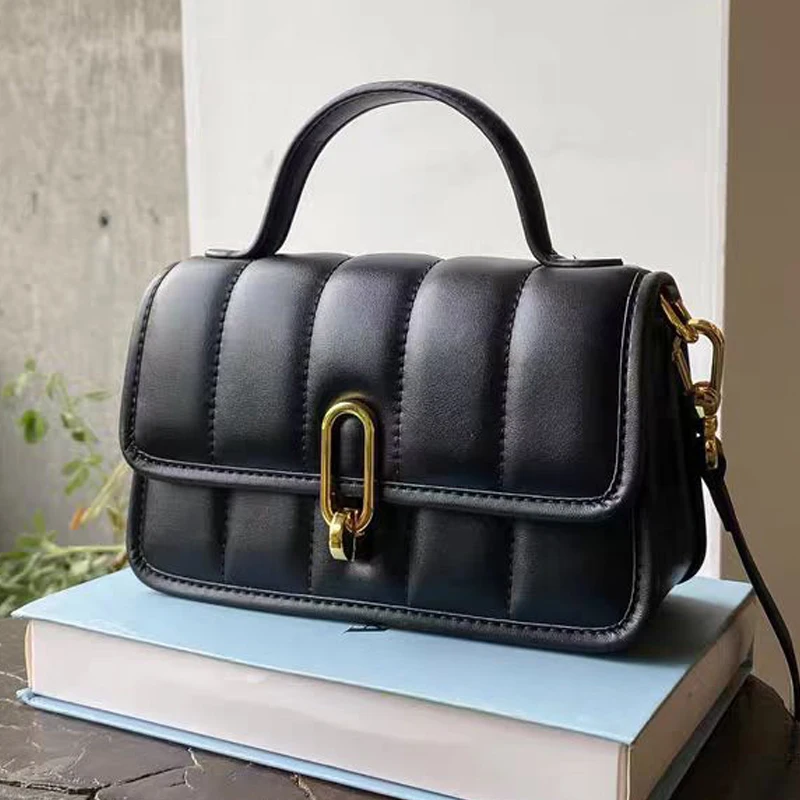

Large Capacity Soft Ladies Bag Imitation Sheepskin Material Two Sizes