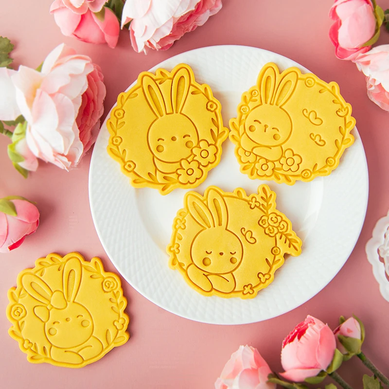 

2Pcs/Set Cute Rabbit Cookie Cutters and Embossers Cartoon Bunny Fondant Molds for Cake Decorating Biscuit Moulds Baking Tools