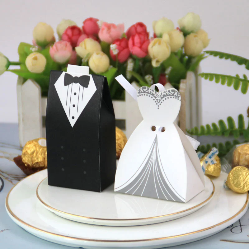

20Pcs DIY Favor Boxes Gifts Bag for Guests Groom Tuxedo Bride Dress With Ribbon Candy Box DIY Wedding Party Souvenirs Supplies