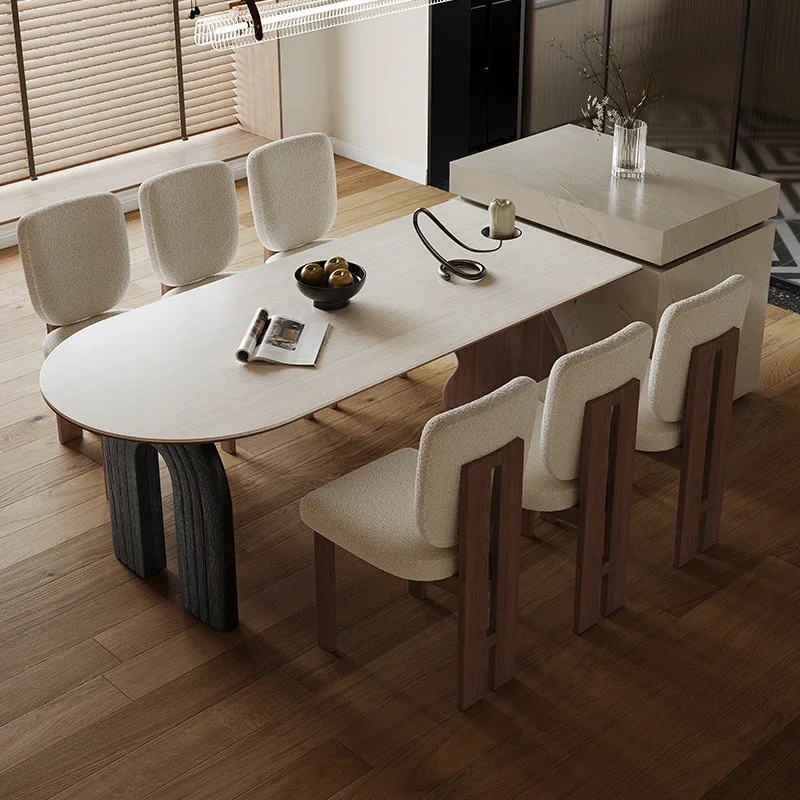 Обеденный стол из массива дерева