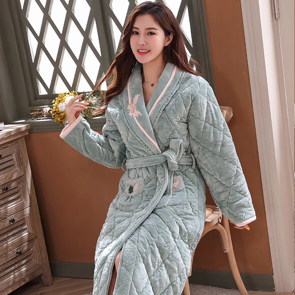 

Wedding Dresses Warm Winter Bride To Be Woman Dressing Gown 3-layer Thick Flannel Robes for Women Fahsion Plaid Bathrobe Female