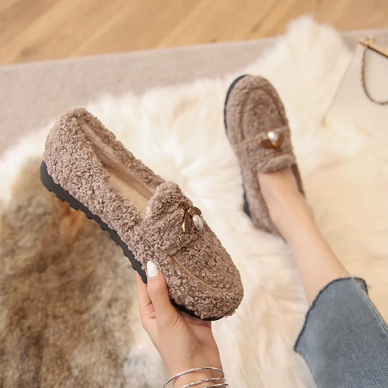 Women Plush Fur Flats Cotton Shoes Ladies Winter Warm Lambswool Mocasines Femmes Sheep Fuzzy Boots White Wool Loafers