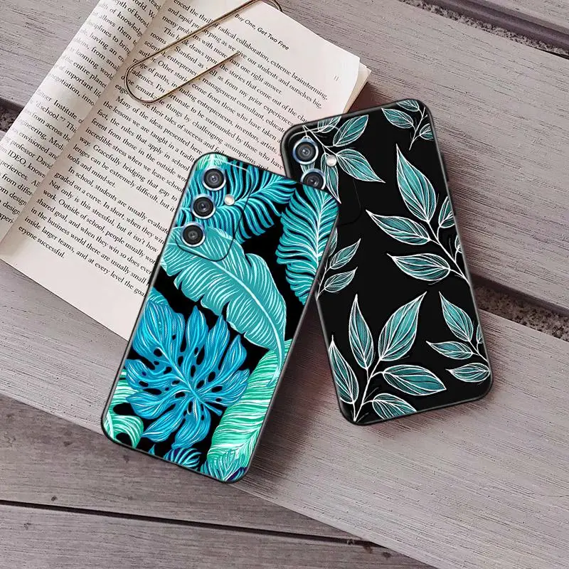 

Colorful Leaves Phone Case For Samsung S8 S9 Plus S21 FE S20 Ultra S10 LiteS10 5G S22 S10E S8 6nbx Capa Stand Fashion Holder