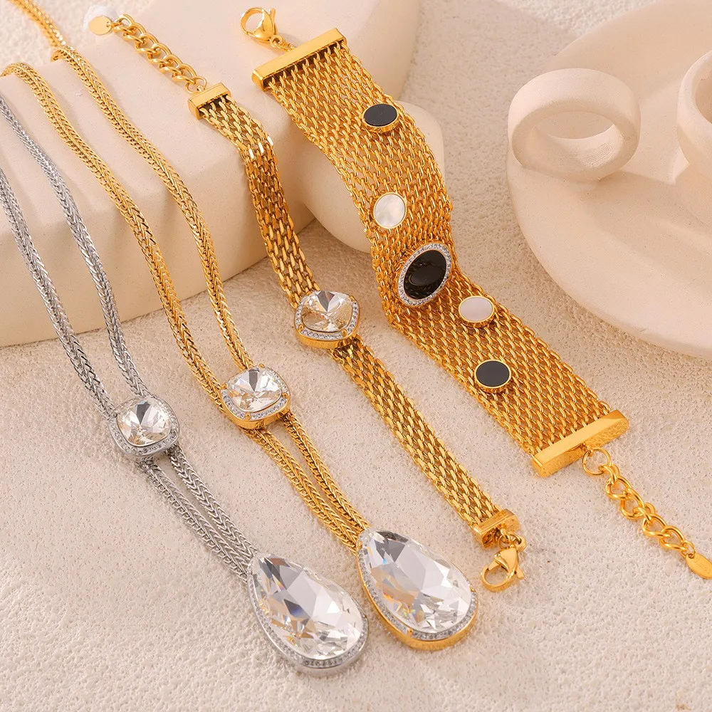 Женский комплект из ожерелья и браслета