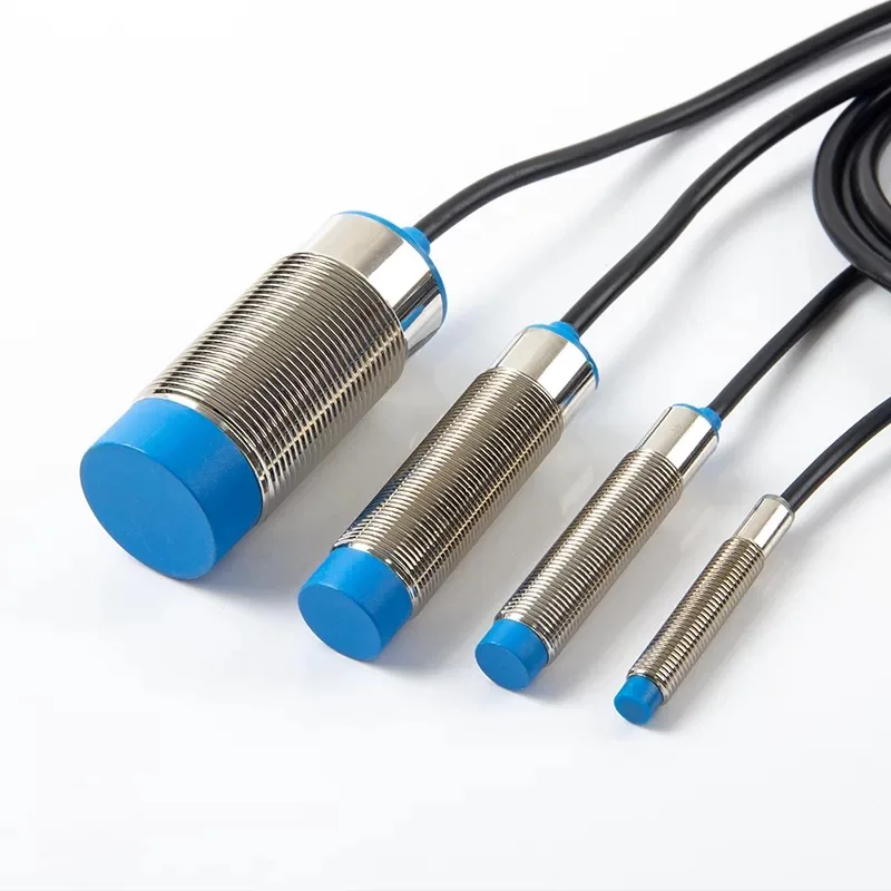 Фото Индуктивный датчик приближения GT12GS-04BPB, ультракороткий, широкотемпературный, с дистанцией срабатывания 4 мм, для скрытого монтажа, выход PNP NC №4