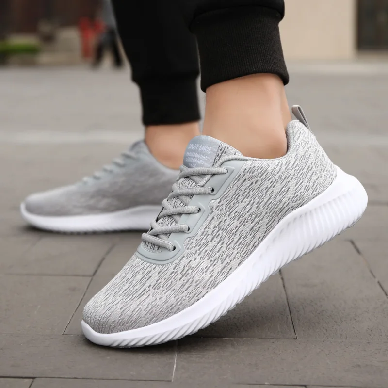 

Мужские кроссовки для бега, дышащая Спортивная обувь для улицы, летние легкие мужские теннисные кроссовки, модные мужские кроссовки на шнур...