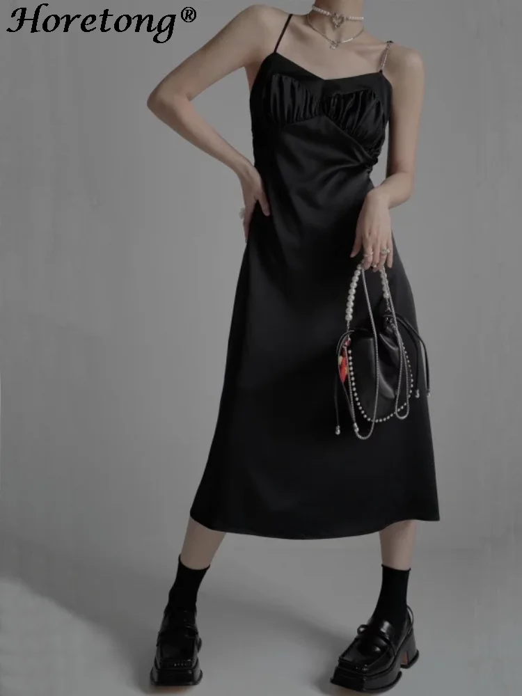 

Horetong Sexy Summer Dress For Women Backless Bandage Metal Chain Spaghetti Strap Elegant Evening Party Dresses New Midi Dress