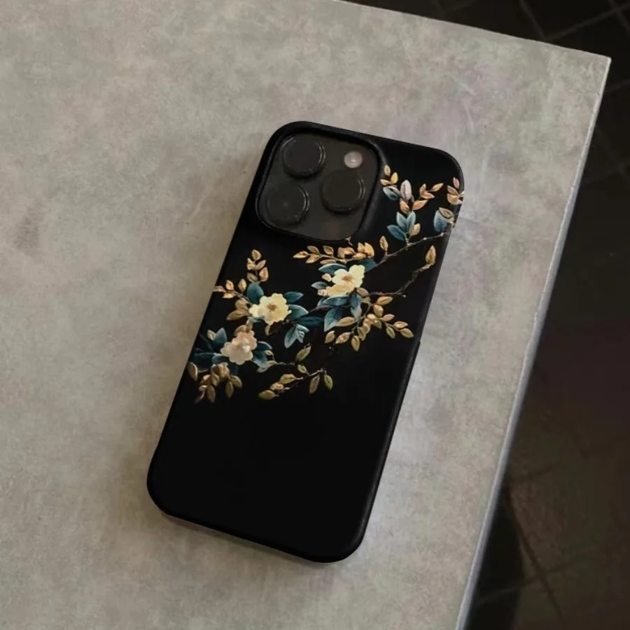 Чехол для телефона с китайской росписью тушью сладкими ветвями османтуса черный