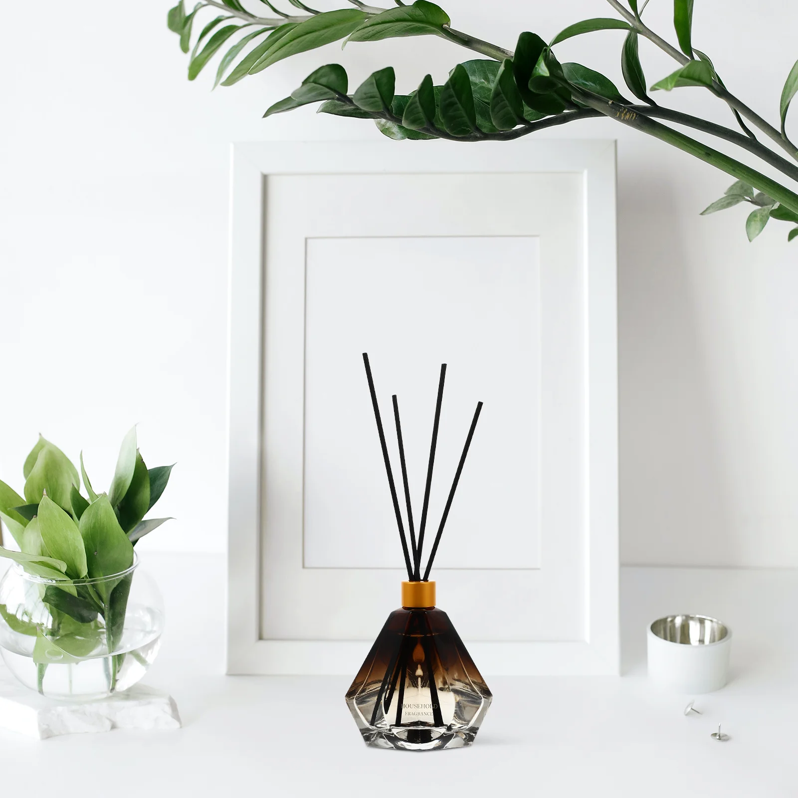 

3pcs Useful Practical Aroma Diffusers Aromatherapy Bottles for Toilet Home Bathroom