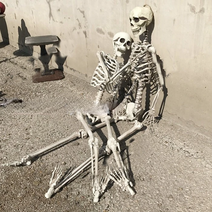 

Simulation of plastic fake bone props Halloween decoration horror layout haunted house secret room escape skeleton ornaments
