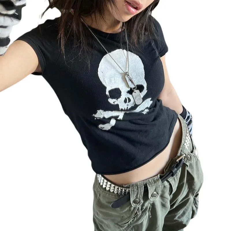 

Women Goth Clothes Crop Tops Summer 2023 T shirts Grunge 2000s Trashy Aesthetic Short Sleeve Tees Young Girls Streetwear