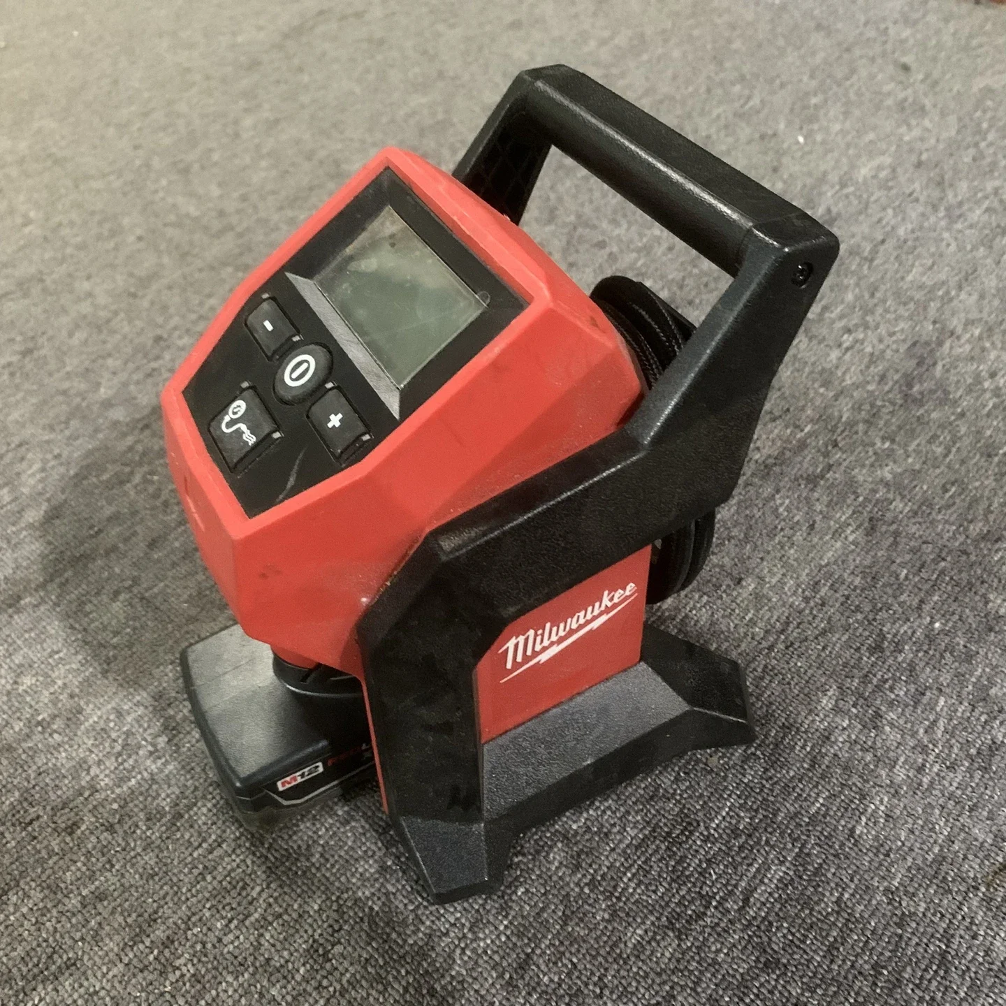 Milwaukee 2475-20 M12 12 в 120 PSI беспроводной Компактный насос для шин-содержит аккумулятор 6
