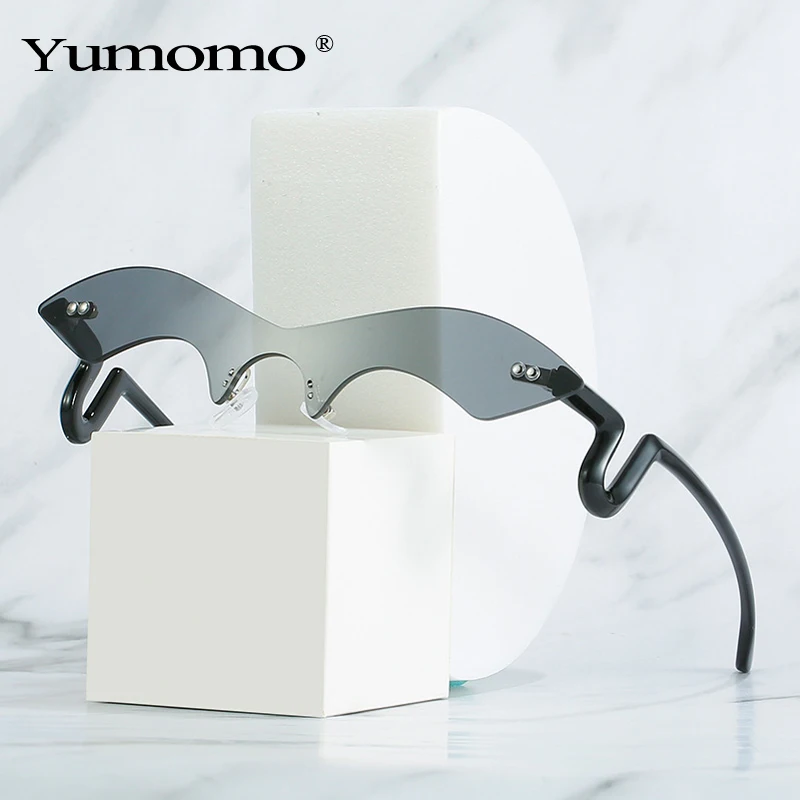 

Модные солнцезащитные очки в стиле стимпанк Новинка 2022 женские мужские безободковые солнцезащитные очки летучая мышь красные модные забав...