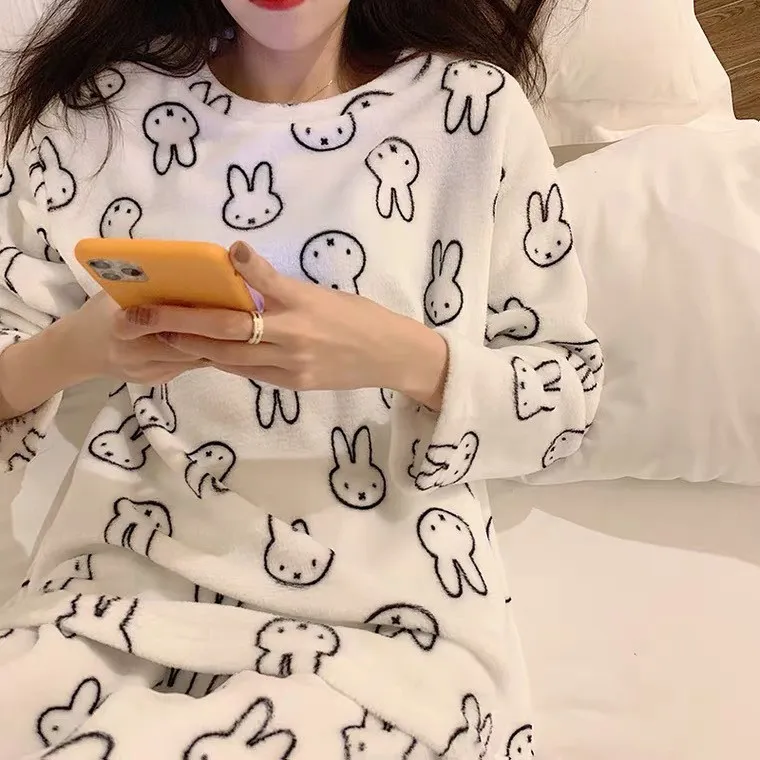 

Pajamas Women's Autumn and Winter Long-sleeved Plus Velvet Thickening Women'snightie Flannel Cute Home Service Suit