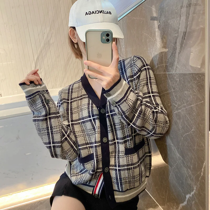 

High Quality Korean Fashion TB Series Knitted Cardigan Ladies Casual Autumn Plaid Loose Contrast Check Tide Brand Sweater Coat