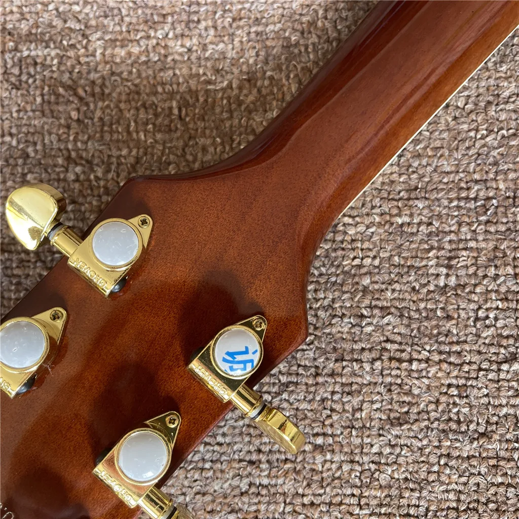 Новое поступление электрогитара под заказ с грифом rosowood специальный узор сверху.