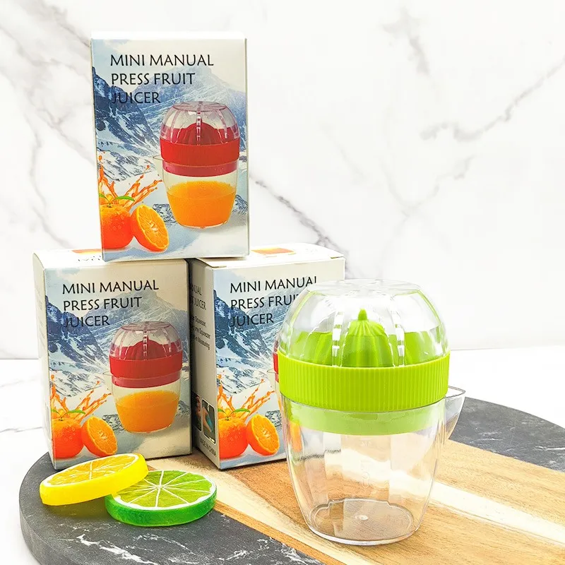 

Manual Fruit Juicer, Lemon Squeezer, Orange Juicer Cup, Kitchen Gadgets Convenient Hand-held Juice Extractor