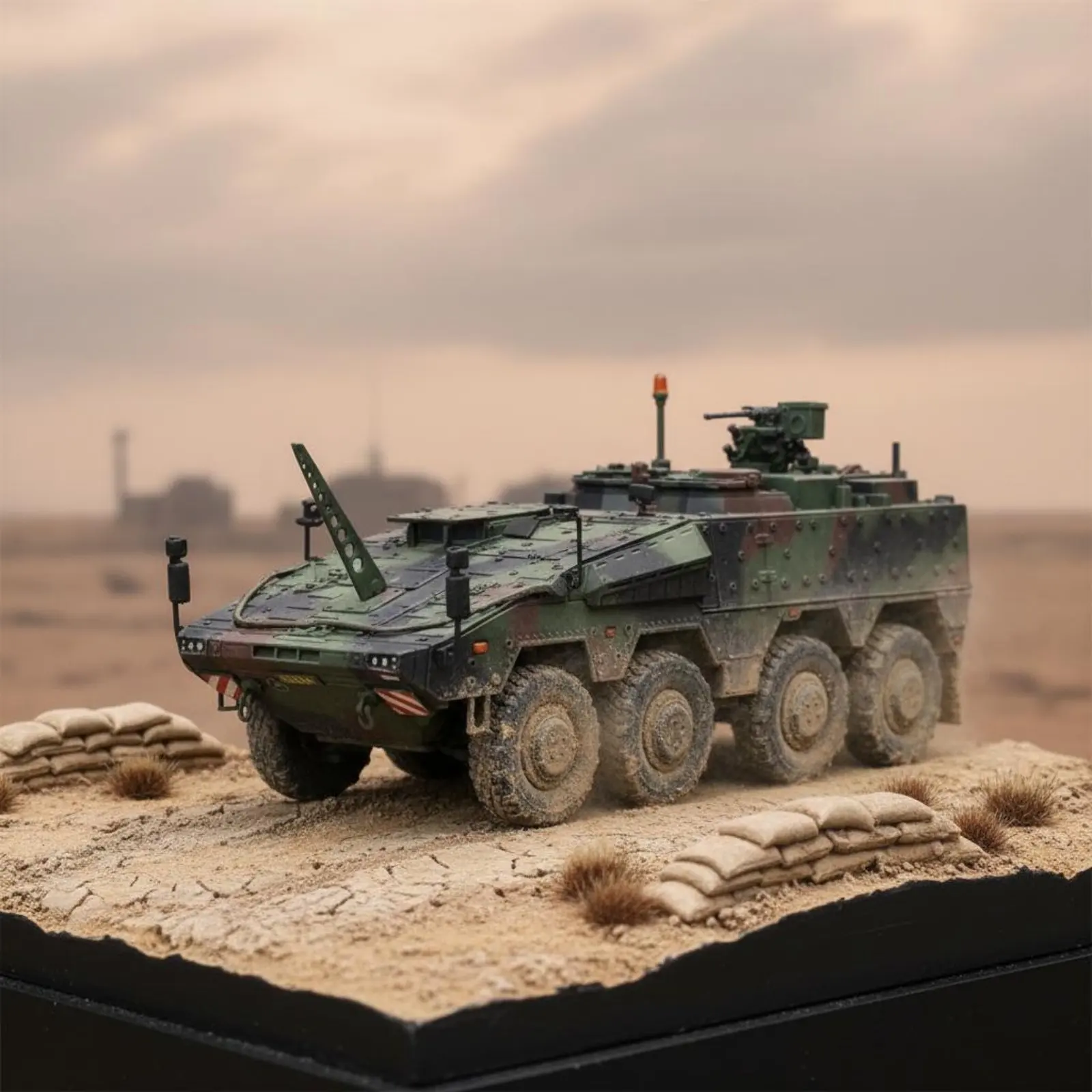 Фото Модель командного автомобиля Boxer 1:72 из сплава, коллекционная игрушка с реалистичной детализацией для коллекционеров, для демонстрации на полке №2