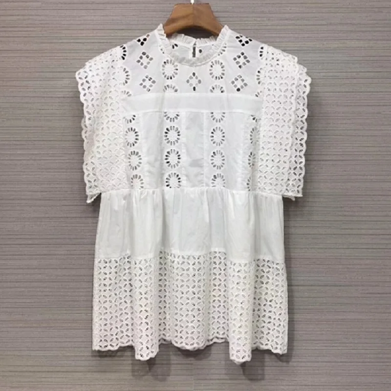 100%Cotton Tops 2022 Summer Fashion Style Blouses Women Hollow Out Embroidery Straight Casual Loose White Blouse Ladies Top