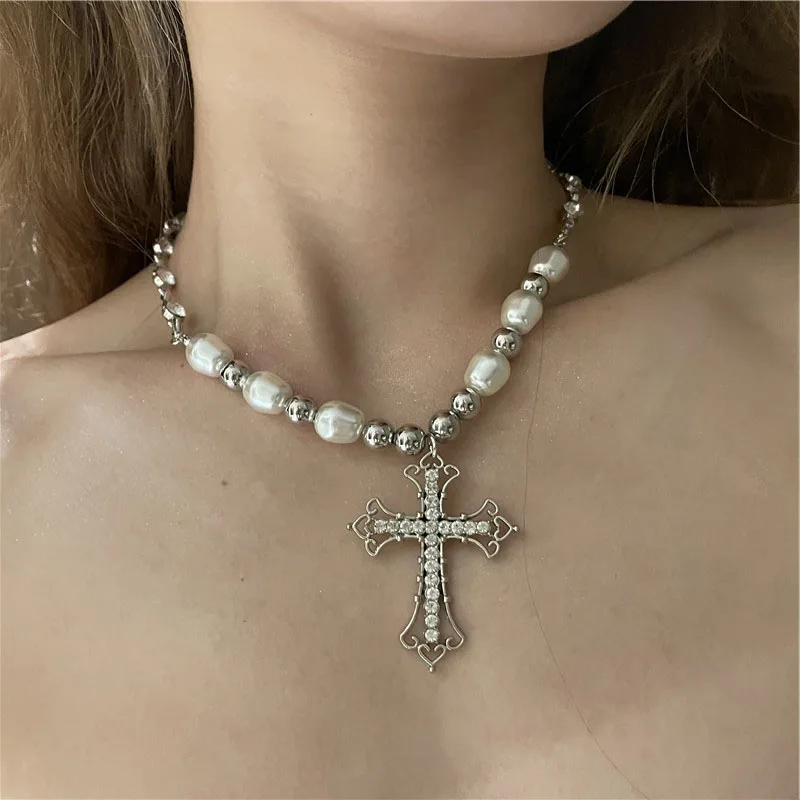 

Korean Fashion Silver Color Cross Pendant Necklace for Women Elegant Vintage Simple Pearl Diamond Wedding Party Jewelry Gifts