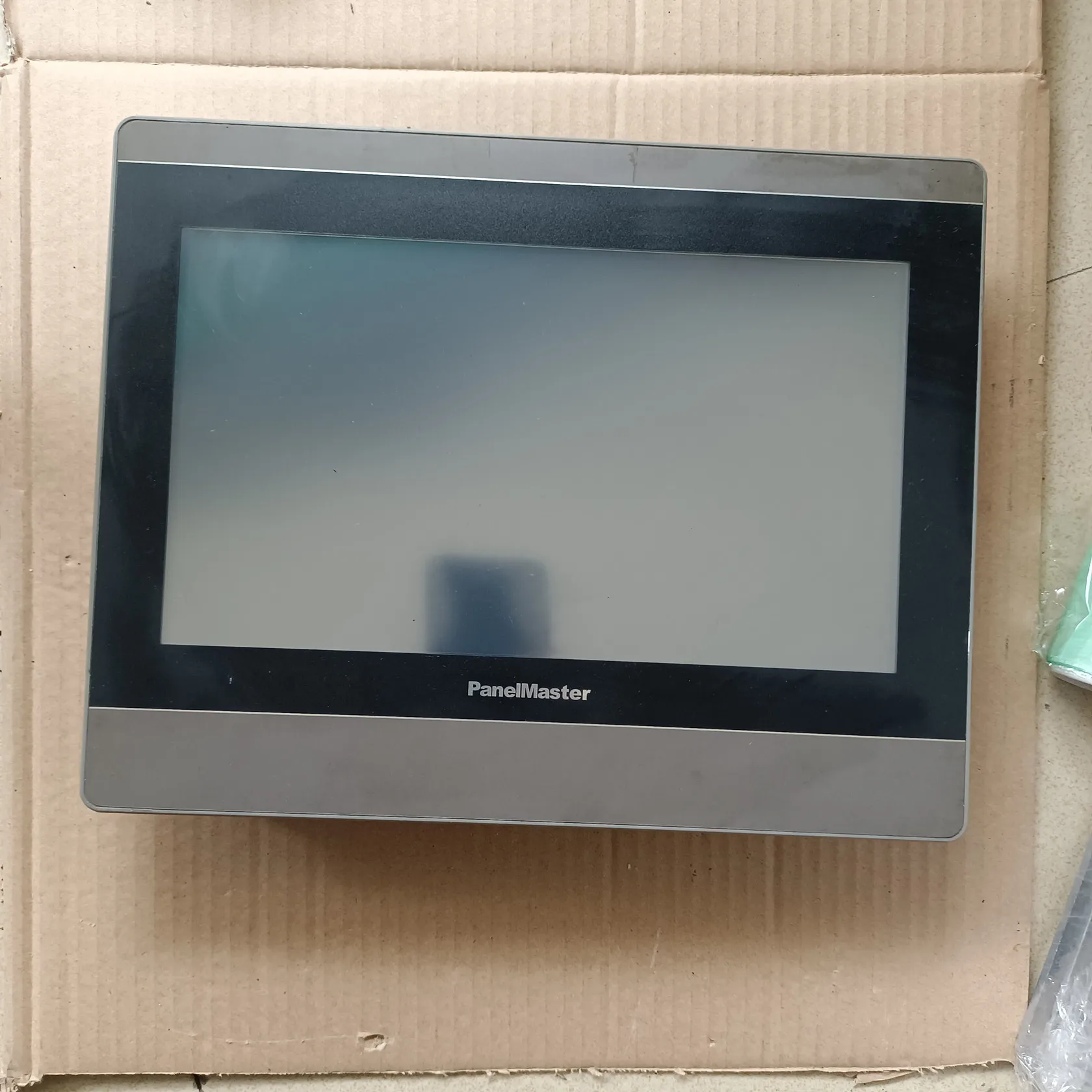 

PK100-40P-T1S touch screen , Used one , 90% appearance new , 3 months warranty , fastly shipping