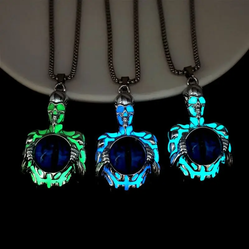 

More Color Luminous Devil Eye Pendant Personality Hip Hop Skull Blue Eyes Necklace Gift for Men's Jewelry