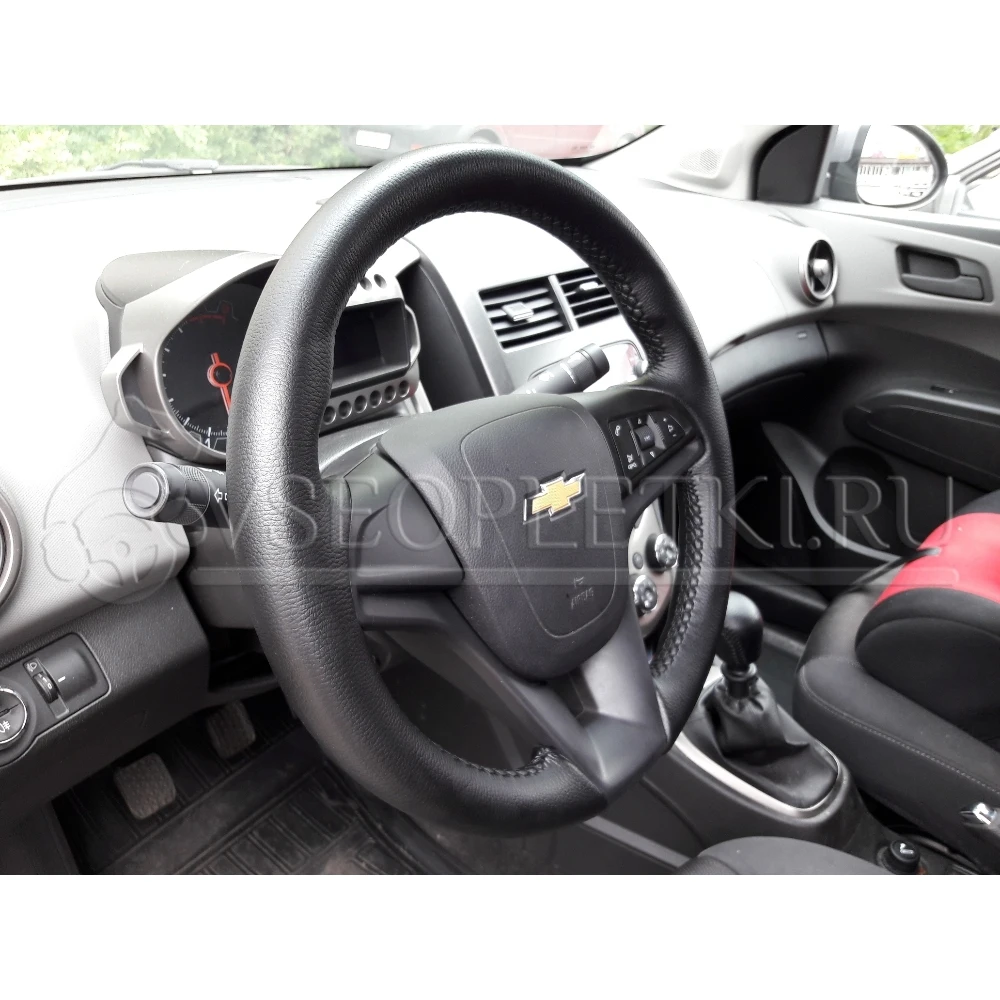 Оплетка на руль &quotChevrolet Aveo" (Шевроле Авео) для резинового (полиуретанового) руля