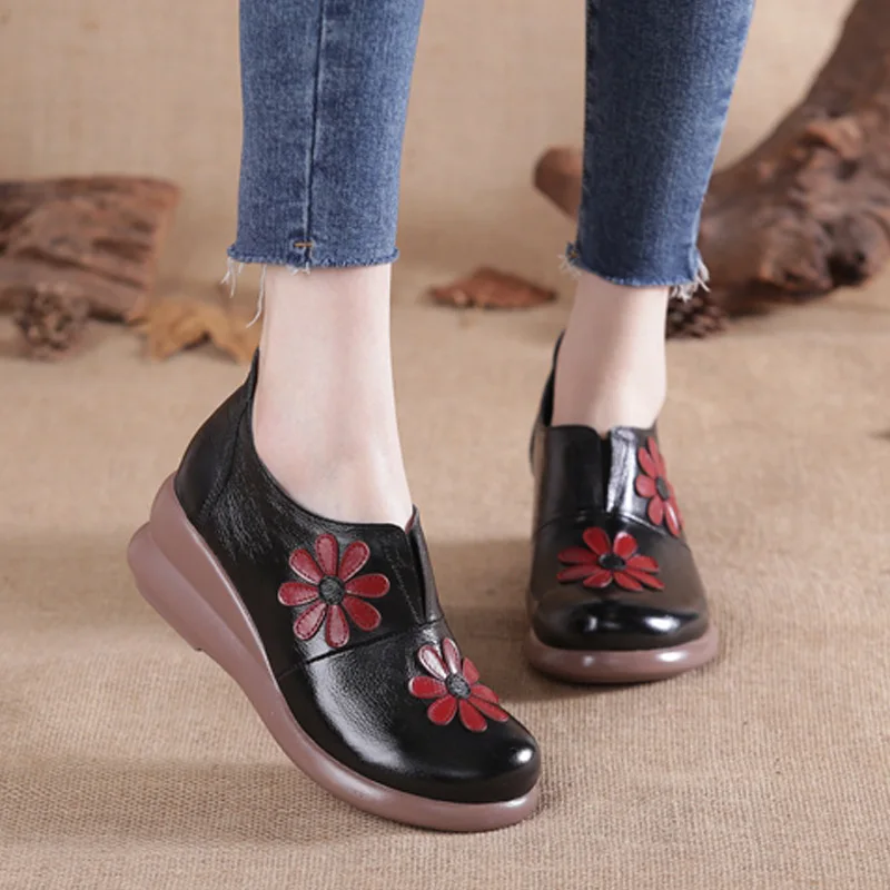 

Lady Embroider Flower Fashion Flat Increase Wedge Shoes Genuine Leather Ethnic Design Women Shoes Ladies Platform Retro Loafers