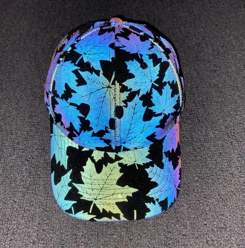 

Drop Shipping Maple Leaf Colorful Reflective Cap Men Women Hip Hop Baseball Cap Snapback Adjustable Fashion Dance Reflective Hat