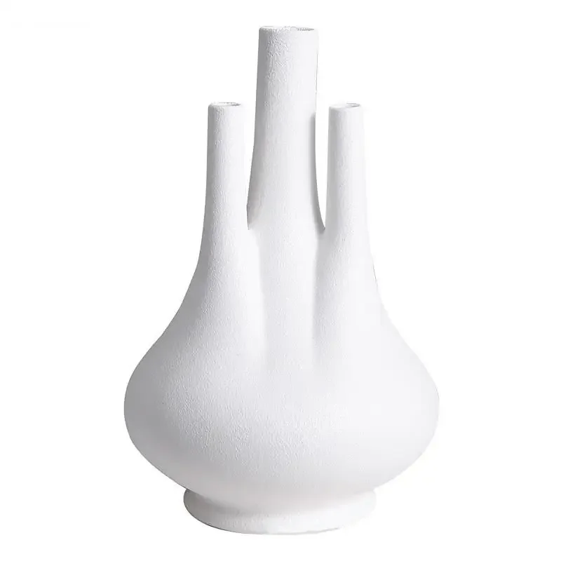 Ваза из керамики с креплением на трубу ручная работа