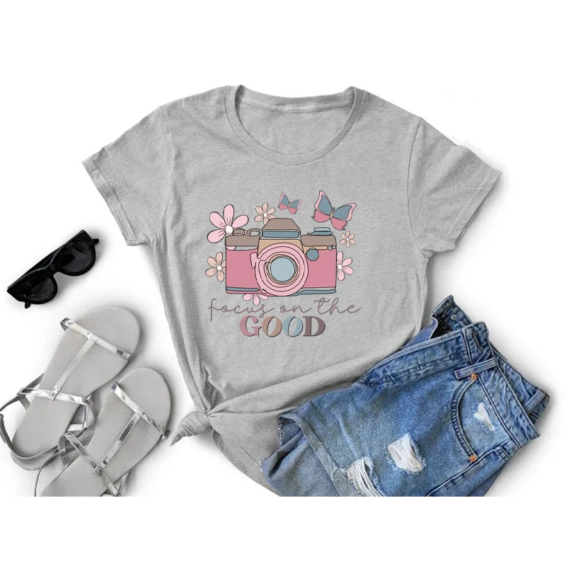 Цветная термонаклейка на футболки с изображением цветов