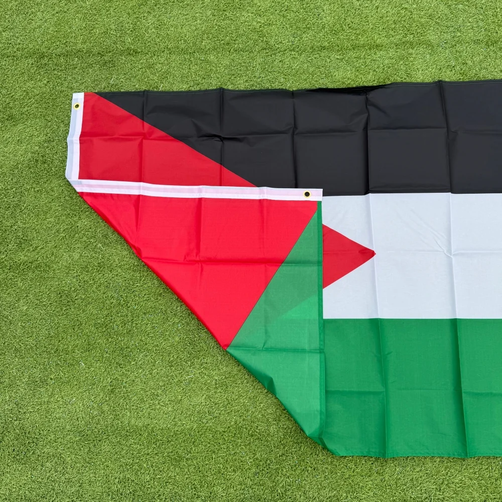 Фото Флаг Jordan Flag 150x90 см (3x5 футов), черно-бело-зелено-красный, с треугольными звездами, полиэстер, двойная строчка, для улицы и дома №4