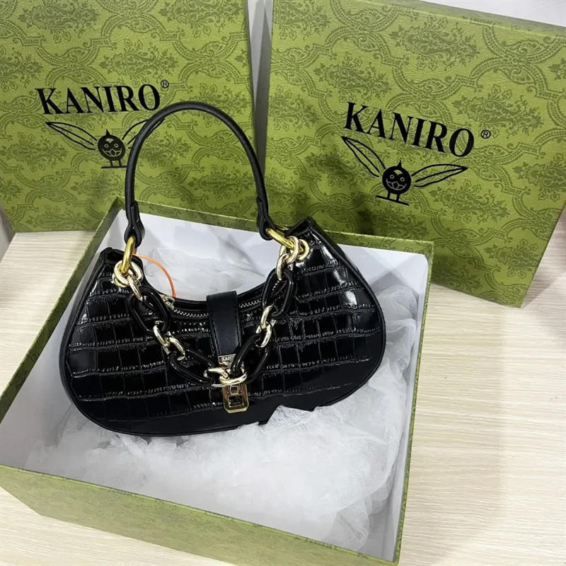 Luxury Brand Women's Bag, Retro Underarm Bag, 2023, New High-grade Chain, Stick Bag, Single Shoulder Messenger Bag Sac