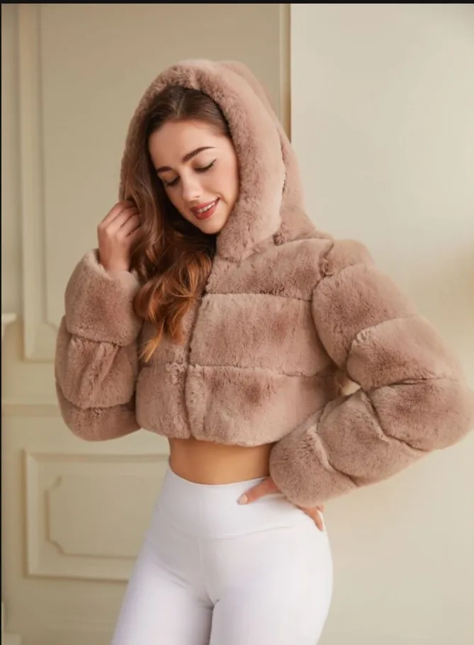 2022 Winter New Faux Fur Coat Coat Fashion Zipper Style Faux Fur Solid Color Comfortable Short Style Slim Coat Women's Style